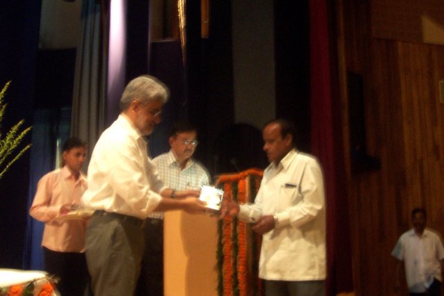 rdannualday2007026.jpg