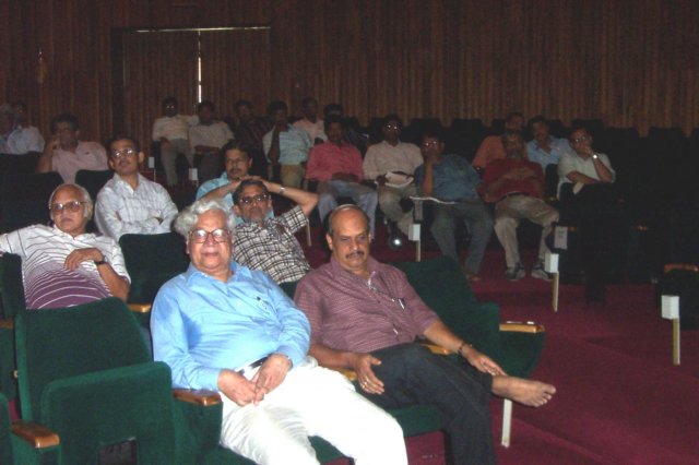 refresher2007005.jpg