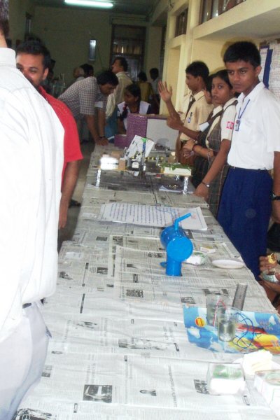 sciencemodelcontest23rdjuly06038.jpg