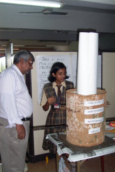 sciencemodelcontest23rdjuly06042.jpg