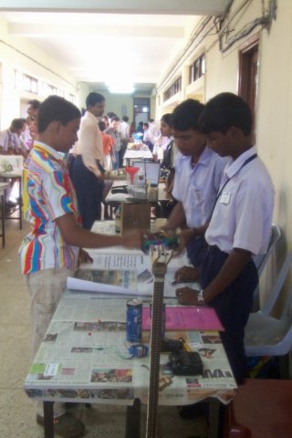 sciencemodelcontest2008002.jpg