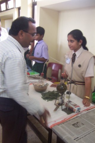 sciencemodelcontest2008031.jpg