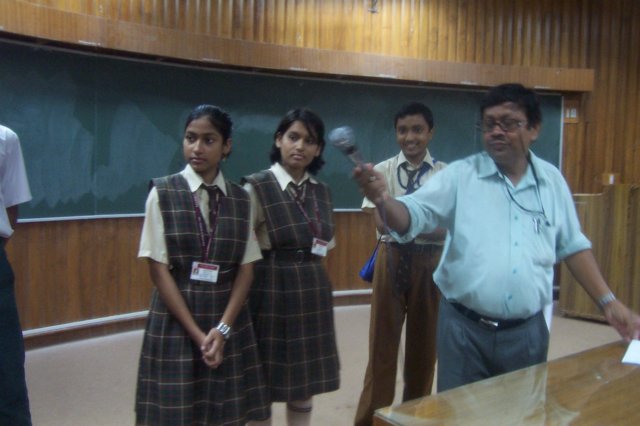 sciencemodelcontest2008043.jpg